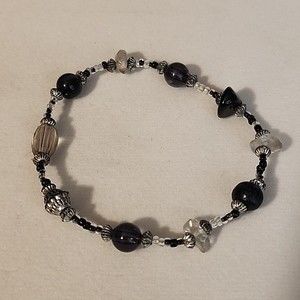 Dainty Single Silver and Black Thin Beaded Stretchy Bracelet